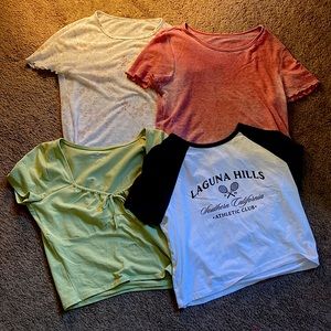 4pc Hollister and American Eagle bundle!! 🤍